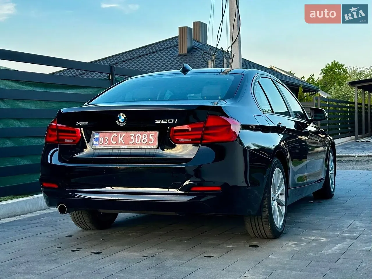 BMW 3 Series 2016 photo 5