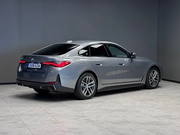 BMW I4 2024 photo 2
