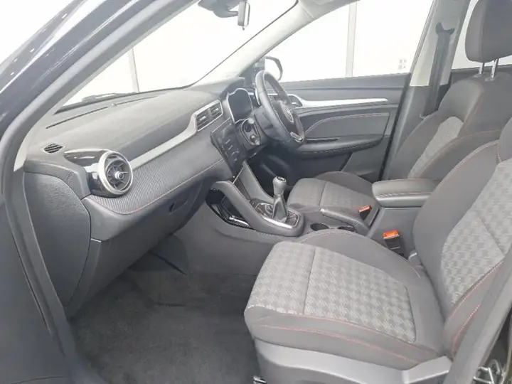 MG Mg Zs 2023 photo 5