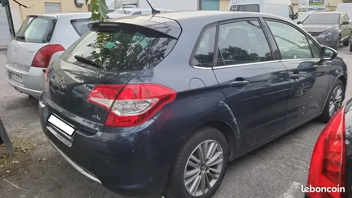 Citroen C4 2011 photo 3