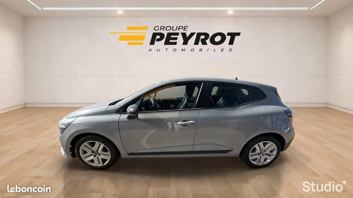 Renault Clio 2024 photo 3