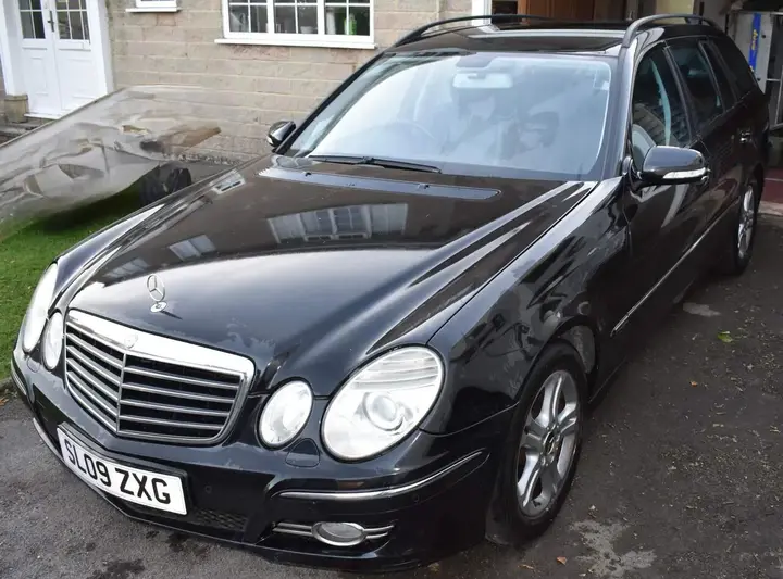 Mercedes-Benz E-Class 2009 photo 5