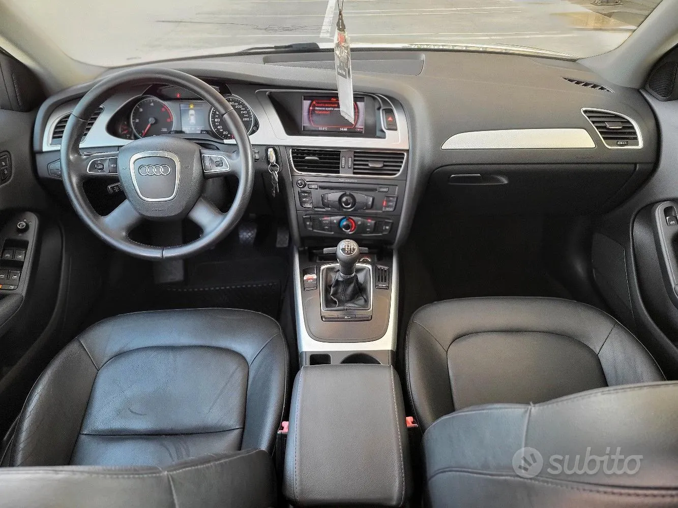 Audi A4 2011 photo 5