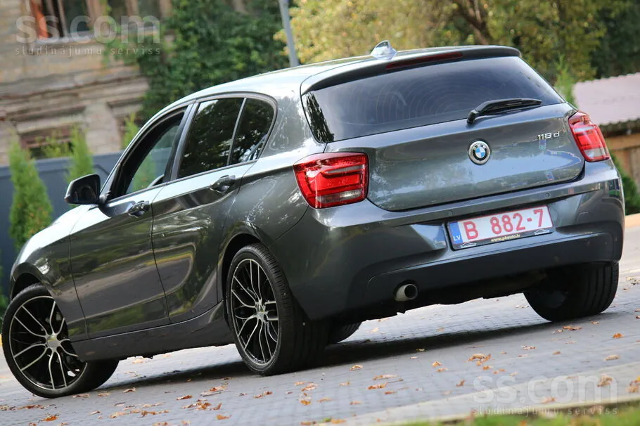 BMW 118 2012 photo 4