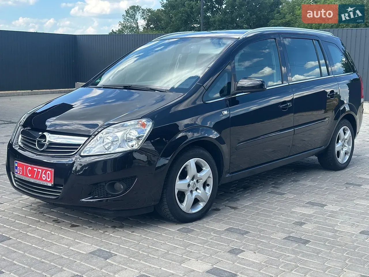 Opel Zafira 2008 photo 2