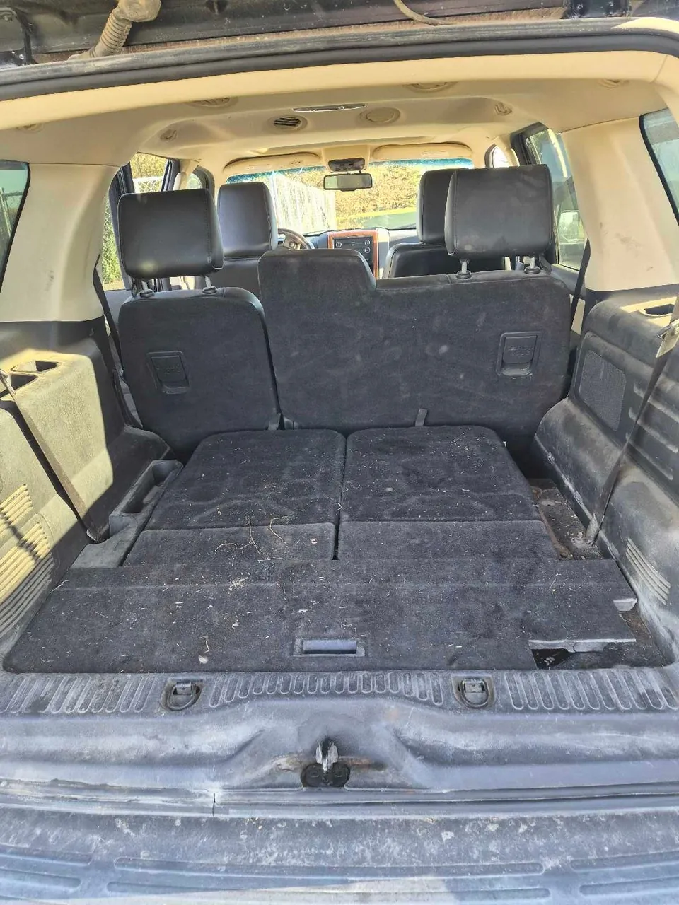 Ford Explorer 2010 photo 3