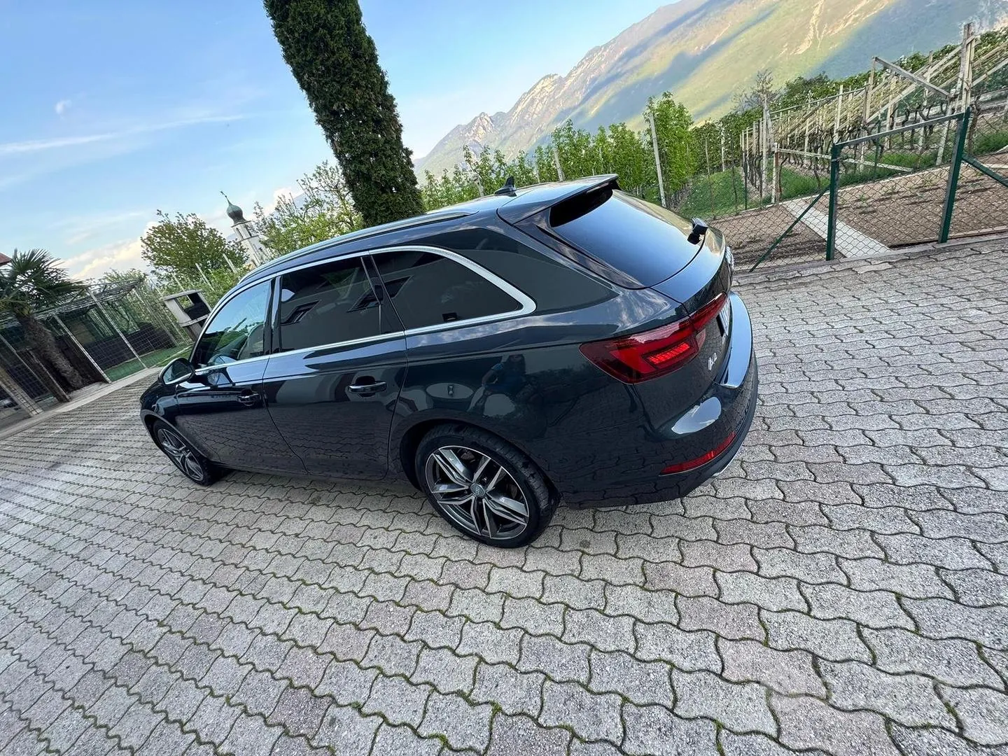 Audi A4 2019 photo 3