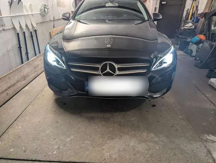 Mercedes-Benz C200