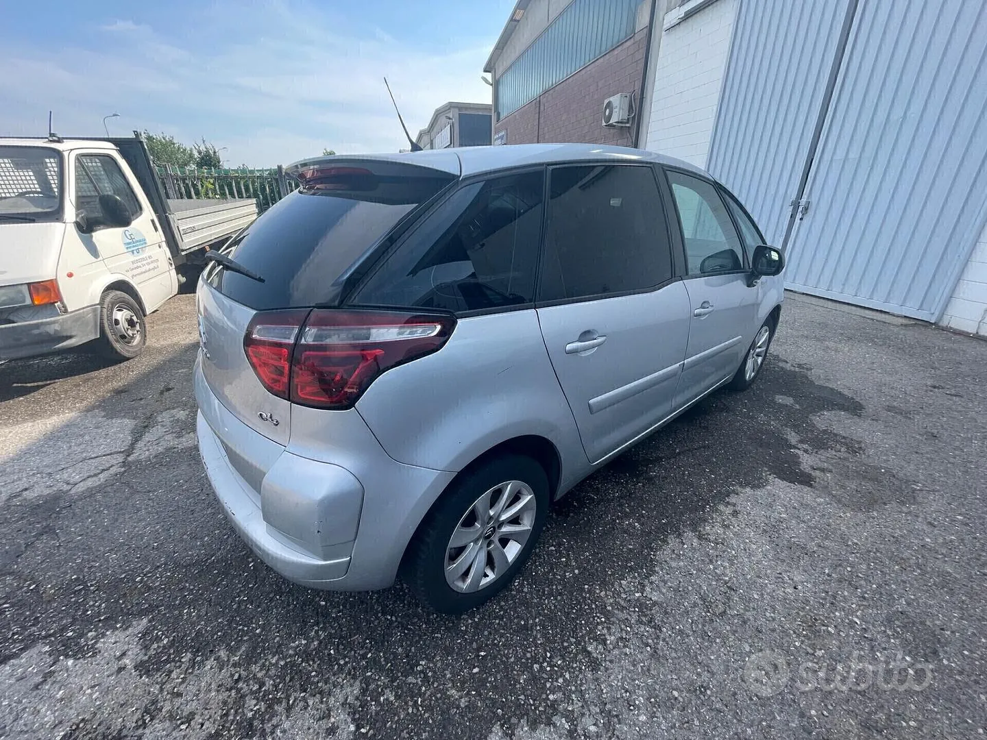 Citroen C4 Picasso 2011 photo 3
