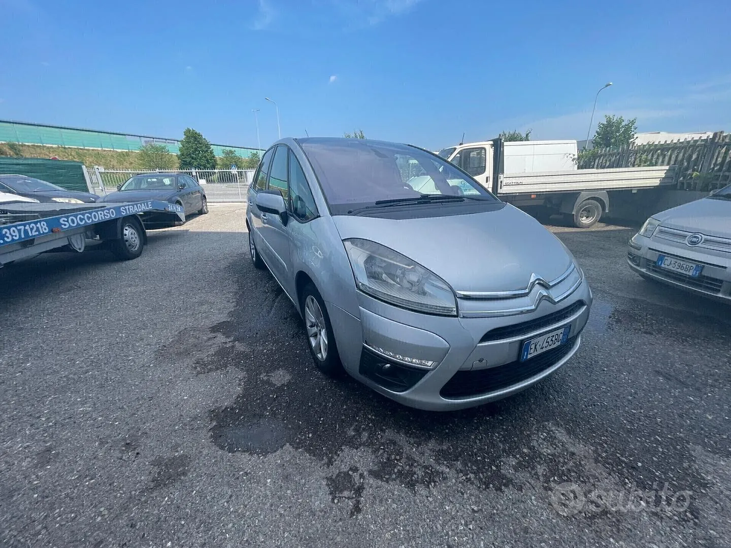 Citroen C4 Picasso 2011 photo 2