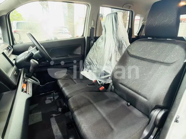 Suzuki Wagon R 2026 photo 5