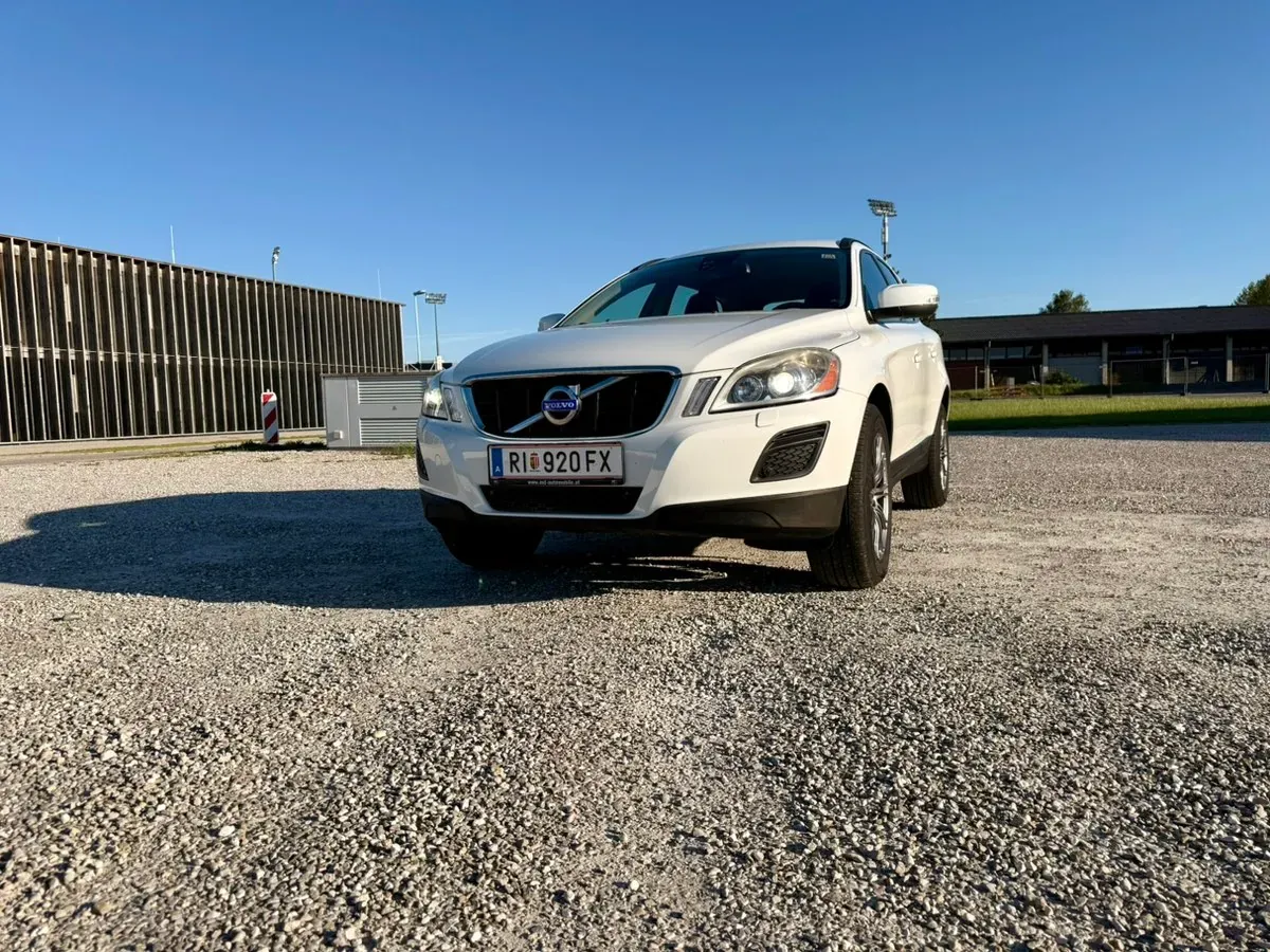 Volvo Xc60 2010 photo 2