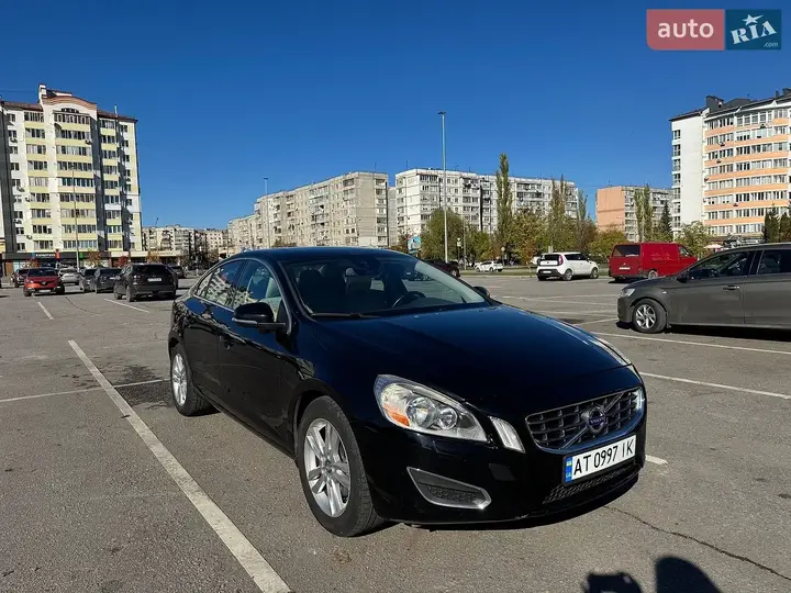 Volvo S60 2012 photo 3