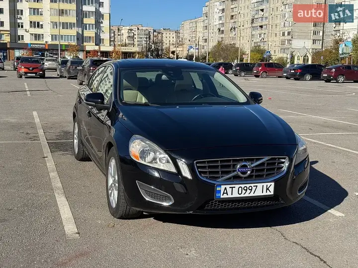 Volvo S60
