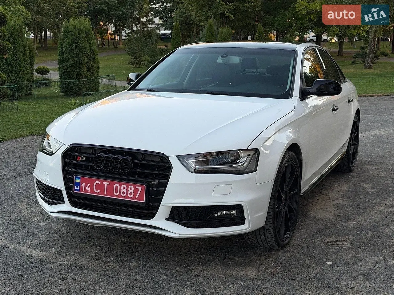 Audi A4 2016 photo 2