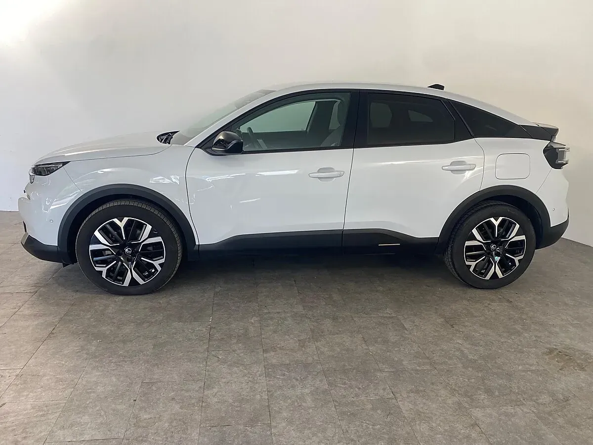 Citroen C4 2025 photo 2