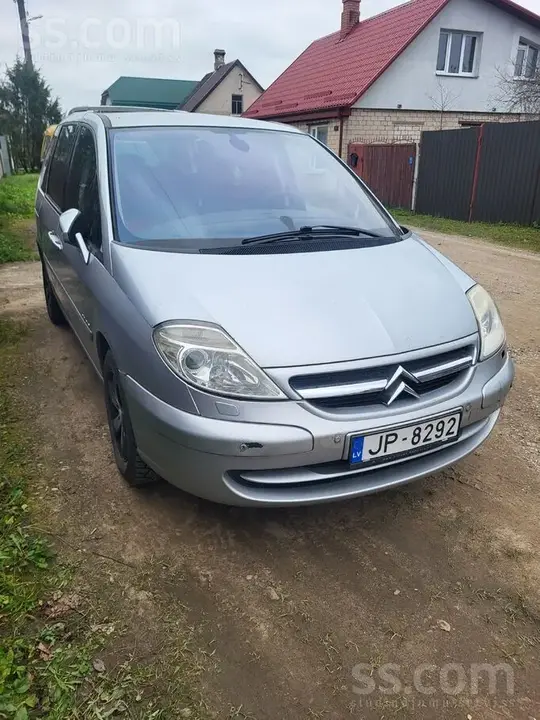 Citroen C8