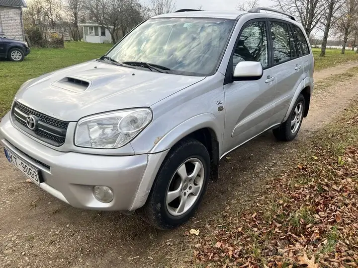 Toyota Rav4 2004 photo 4