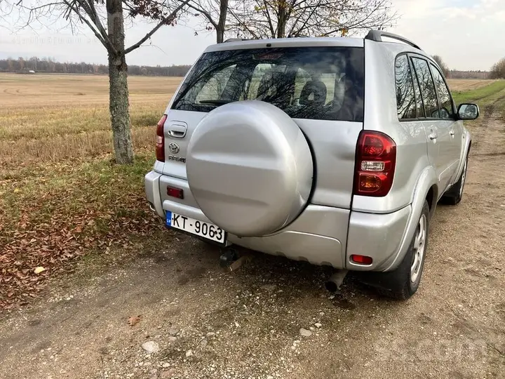 Toyota Rav4 2004 photo 3
