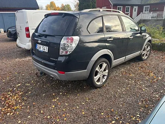 Chevrolet Captiva 2011 photo 2