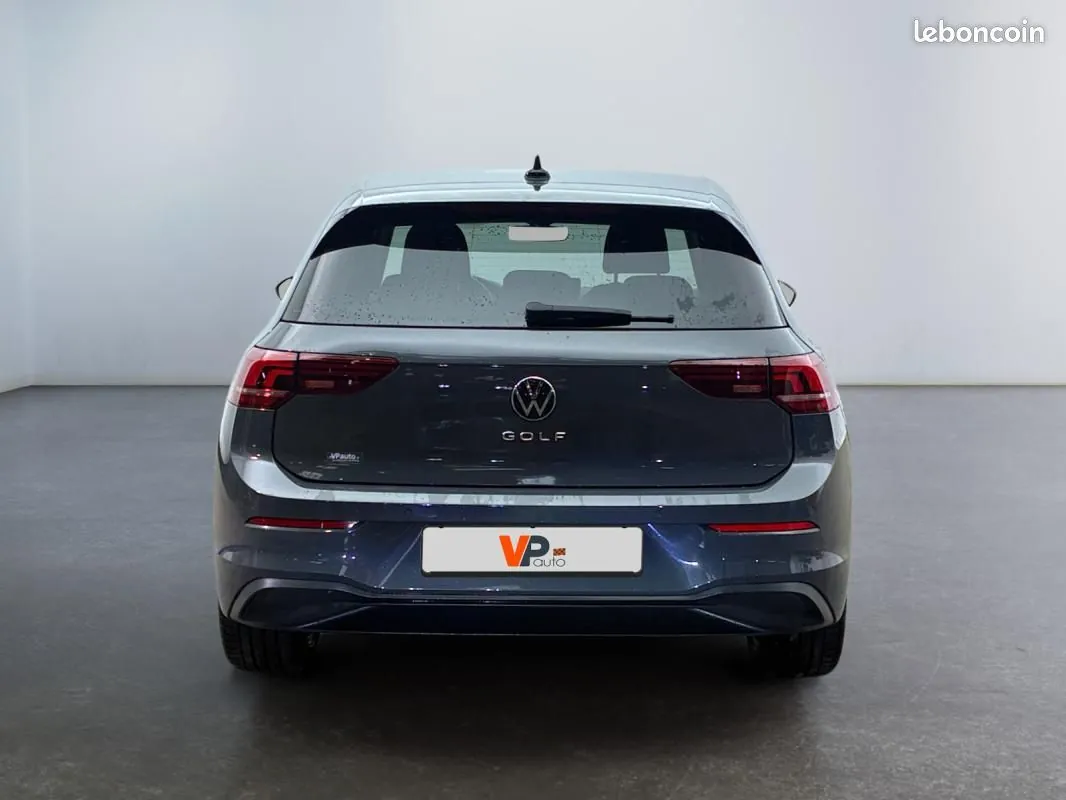 Volkswagen Golf 2024 photo 3