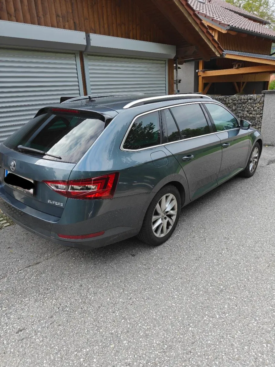 Skoda Superb 2017 photo 3