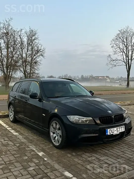 BMW 320