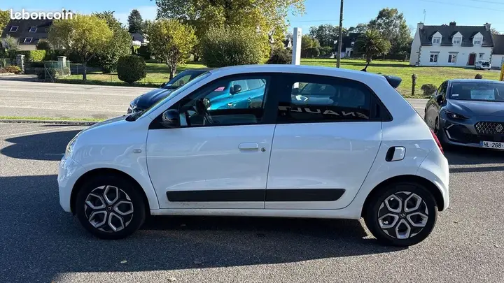 Renault Twingo 2022 photo 2