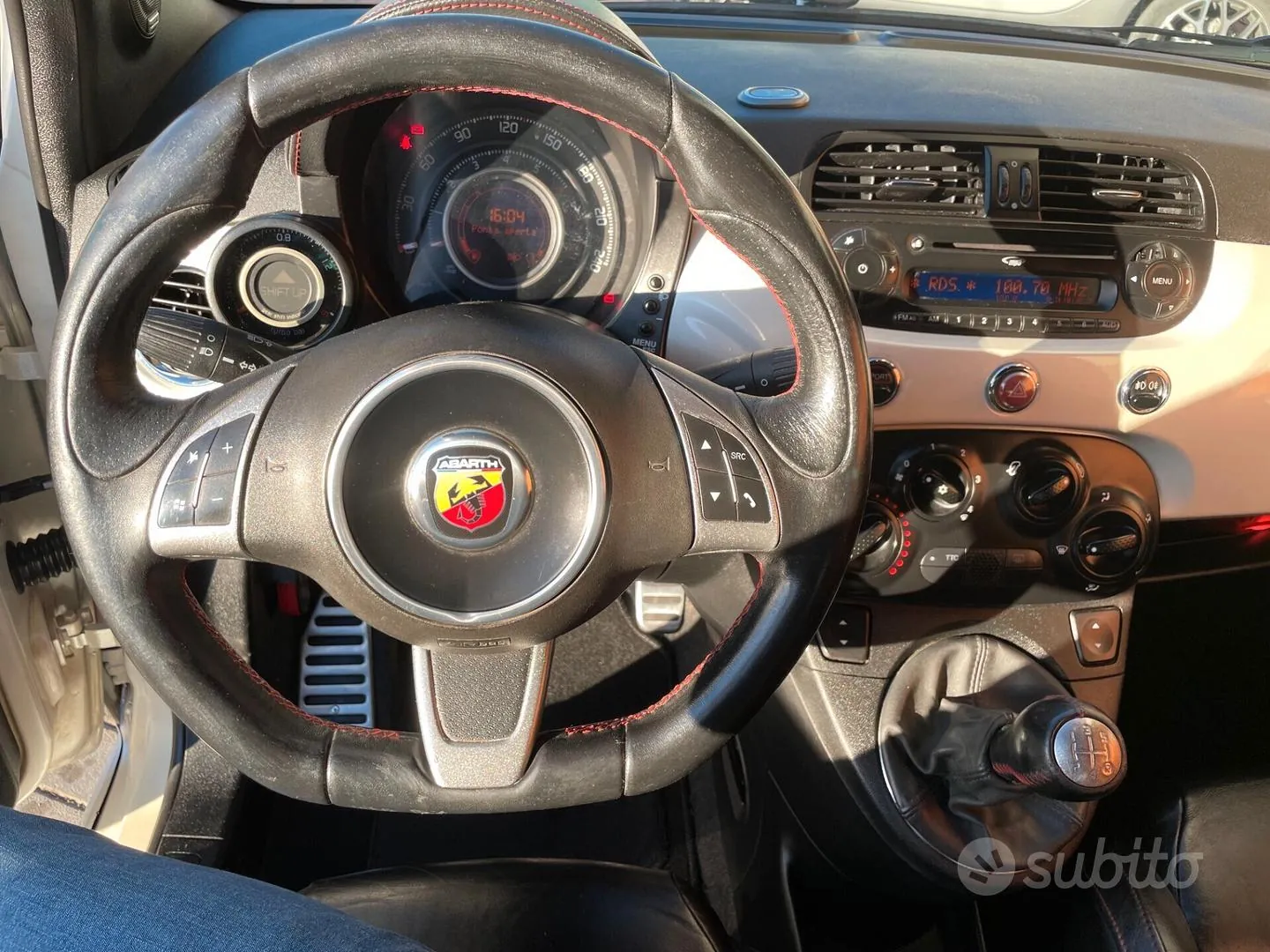 Fiat 500 Abarth 2010 photo 5
