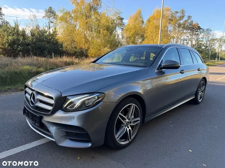 Mercedes-Benz E-Class 2017 photo 3