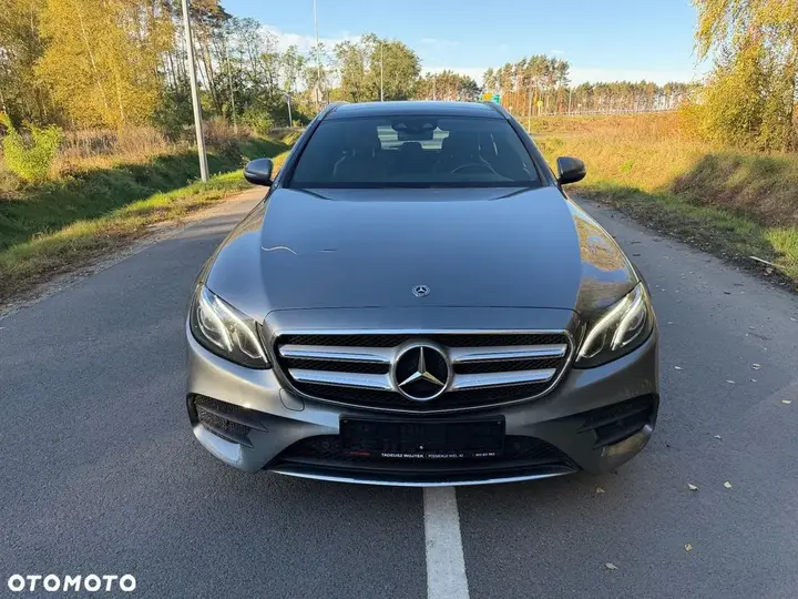 Mercedes-Benz E-Class 2017 photo 2