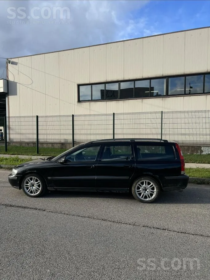 Volvo V70 2004 photo 5