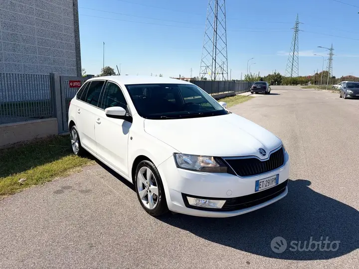 Skoda Rapid 2013 photo 3