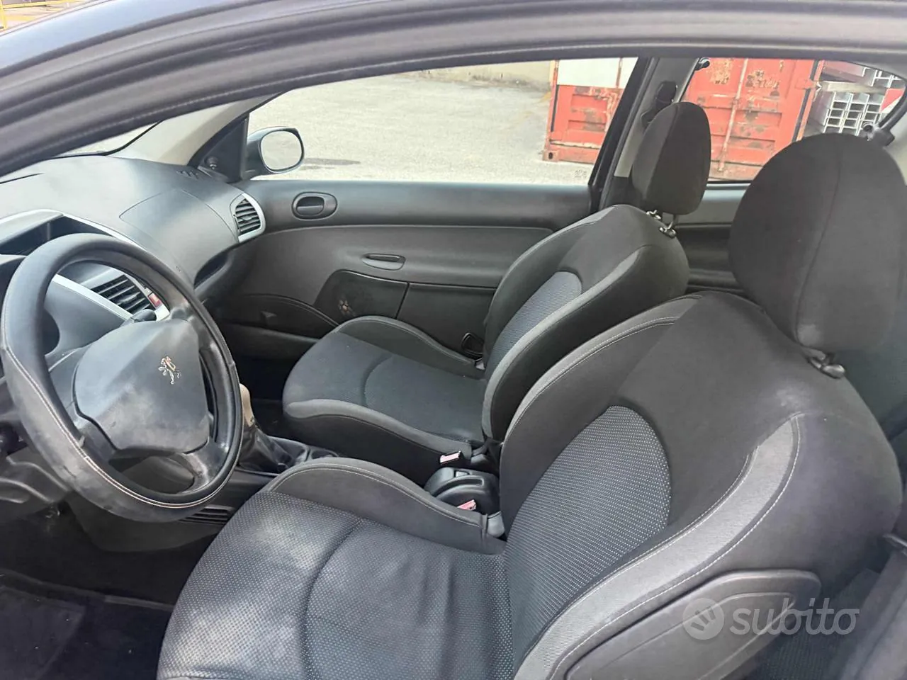 Peugeot 206 2010 photo 5