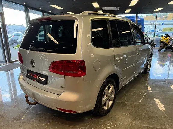 Volkswagen Touran 2013 photo 4