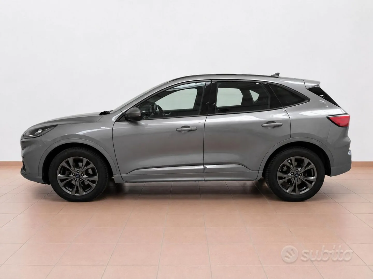 Ford Kuga 2022 photo 2