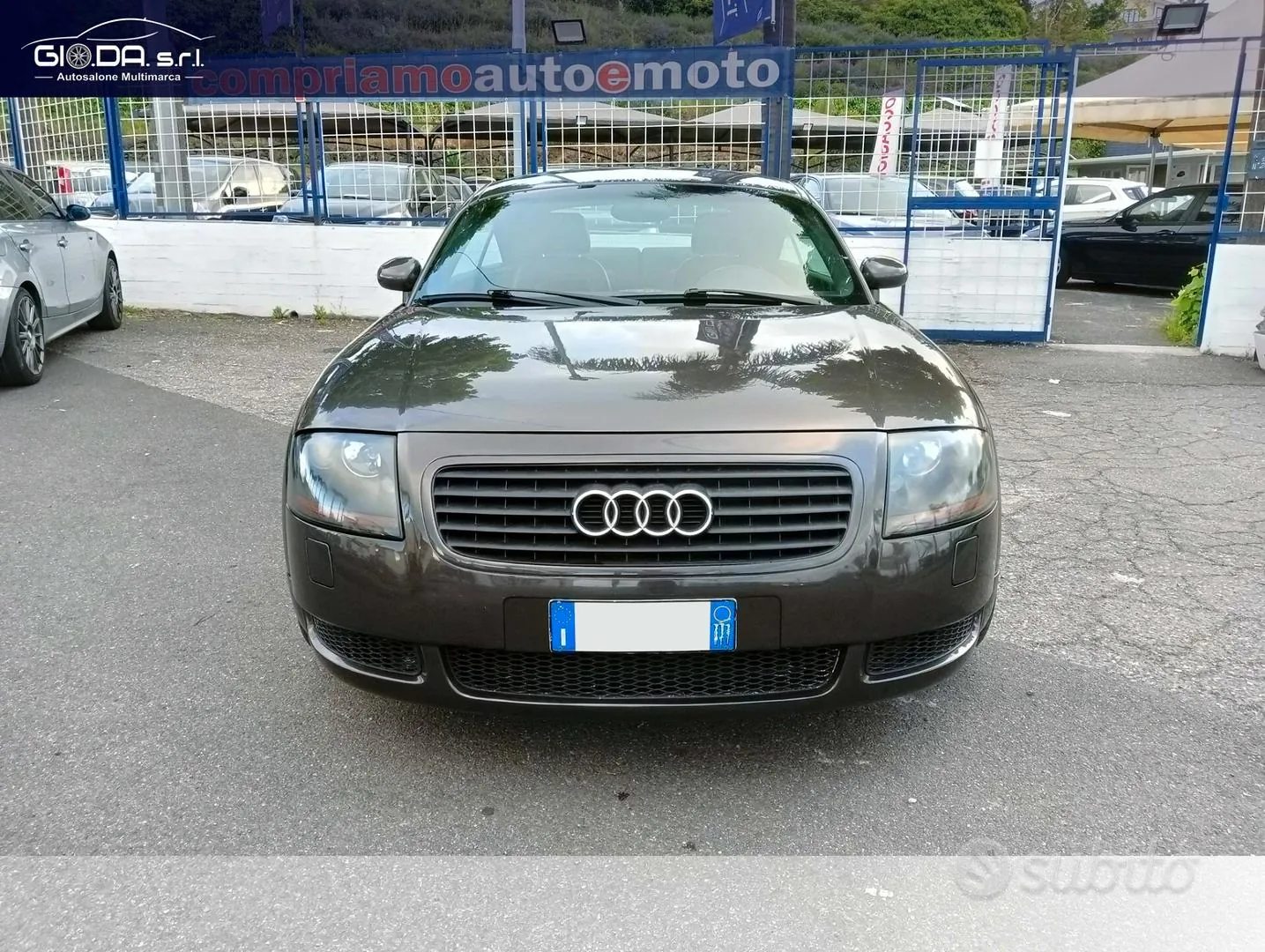 Audi Tt 2002 photo 2