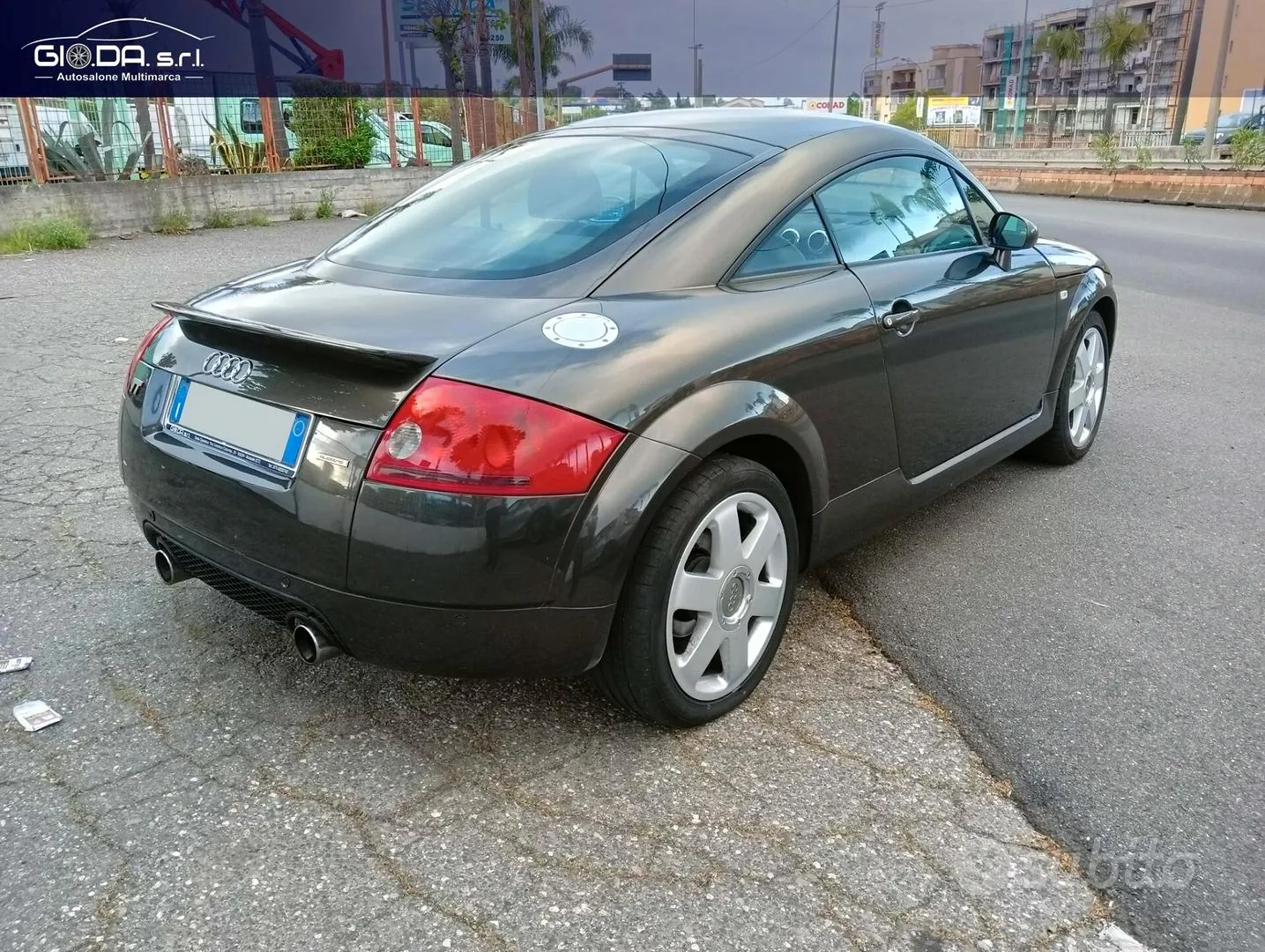 Audi Tt 2002 photo 4