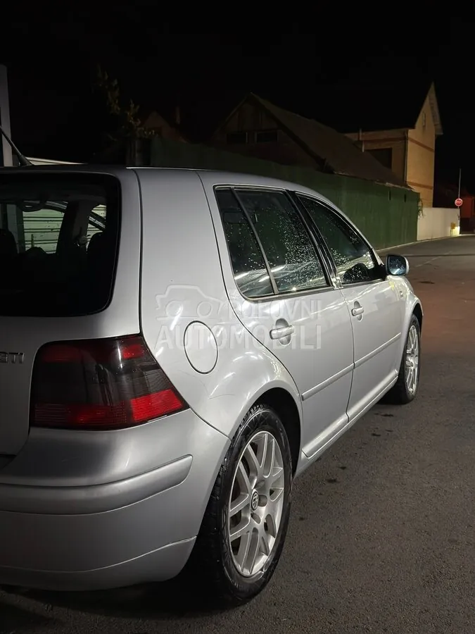 Volkswagen Golf 2001 photo 3