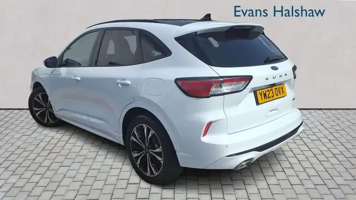Ford Kuga 2023 photo 2