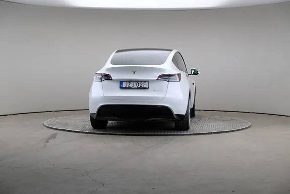 Tesla Model Y 2023 photo 5