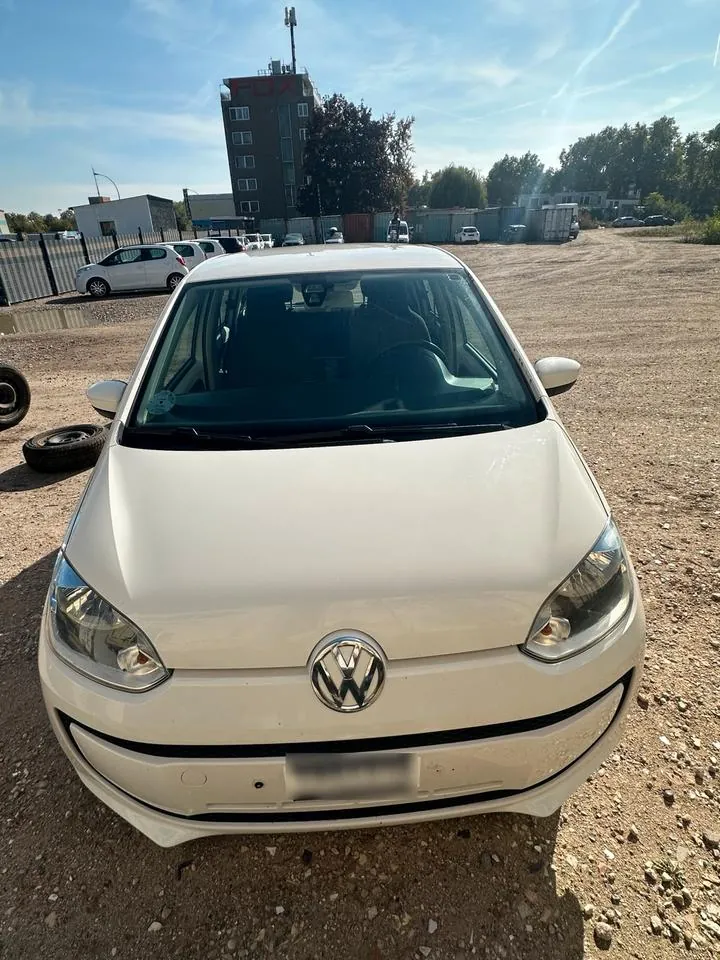 Volkswagen Up