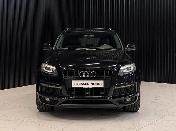 Audi Q7 2013 photo 2