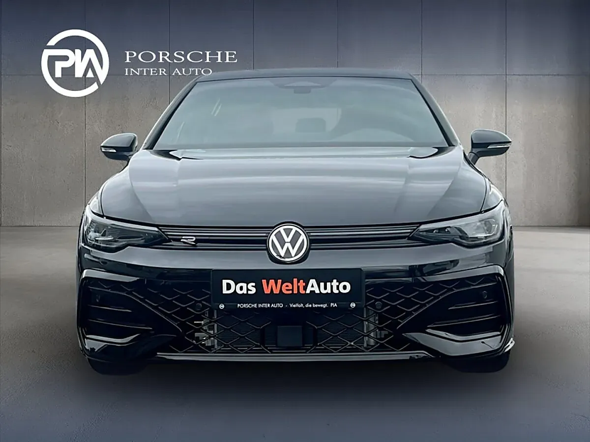 Volkswagen Golf 2026 photo 2