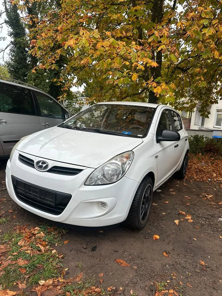 Hyundai I20