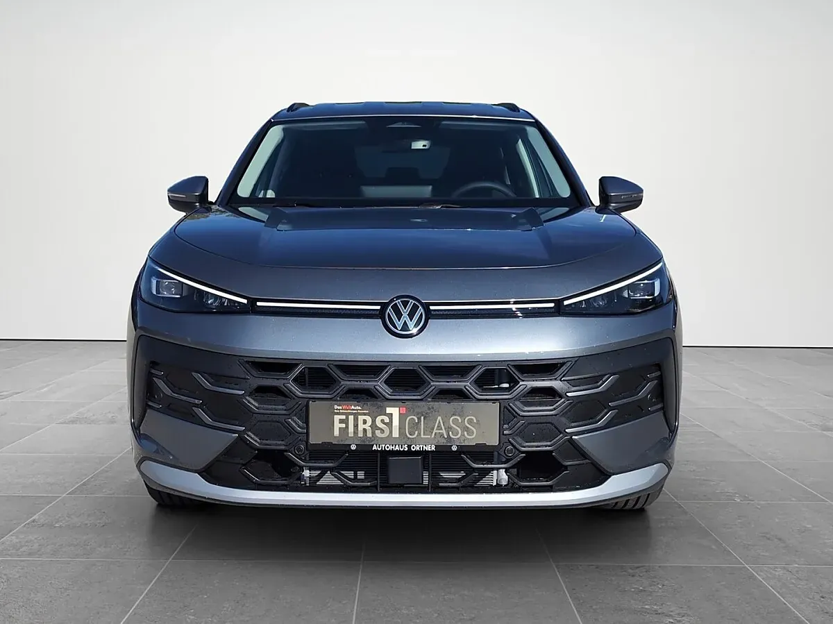 Volkswagen T-Roc 2026 photo 2