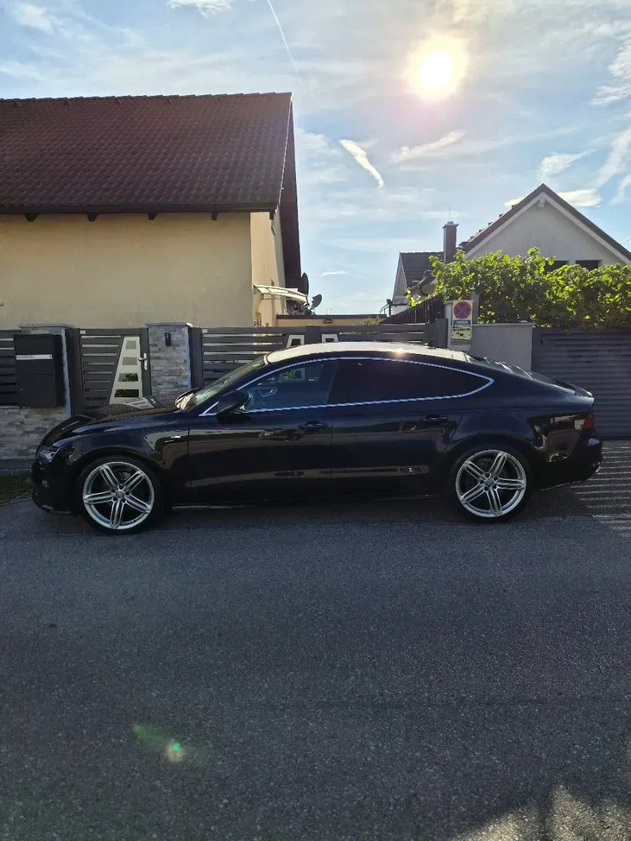 Audi A7 2014 photo 2