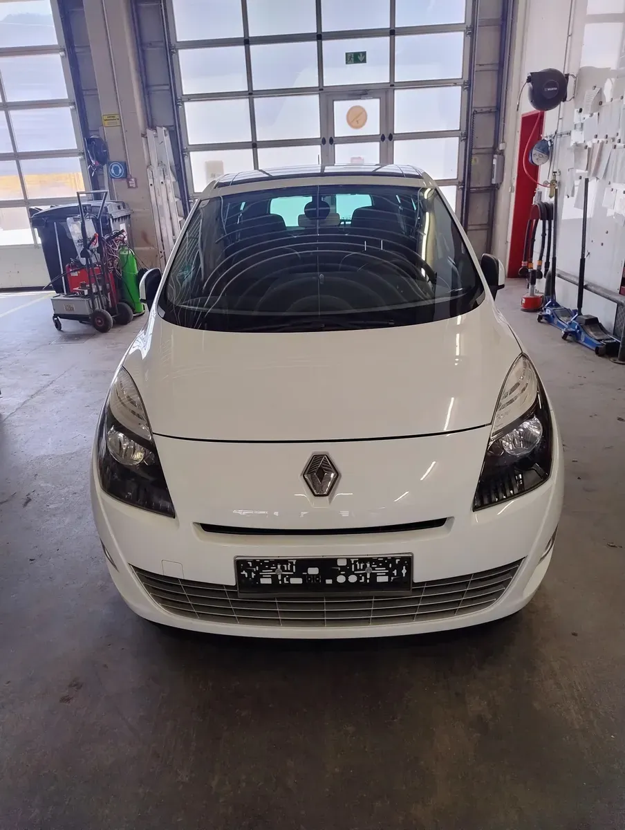 Renault Grand Scénic 2009 photo 2