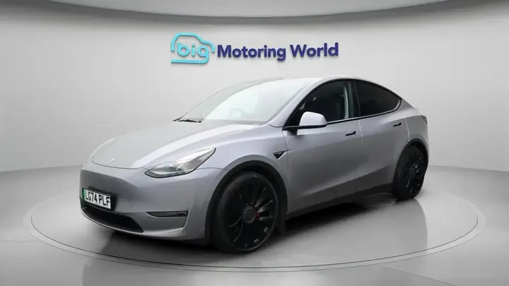 Tesla Model Y 2024 photo 4
