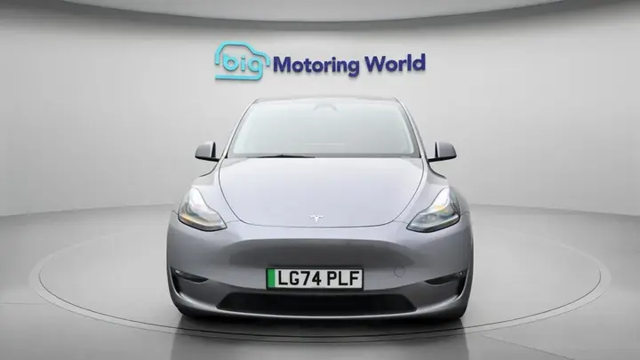Tesla Model Y 2024 photo 3